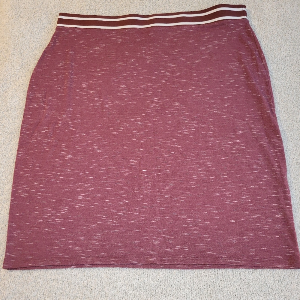🌼B2G1🌼 GAP Burgundy Pencil Skirt with Contrast Waistband Size XL